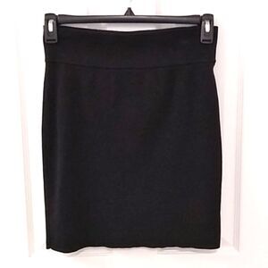 NWOT Express Black Bodycon Knit Skirt Size L